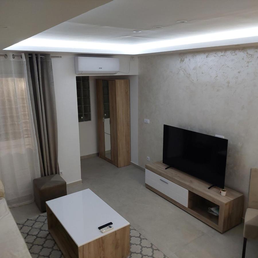 Apartman Lux Jelena Surcin Экстерьер фото