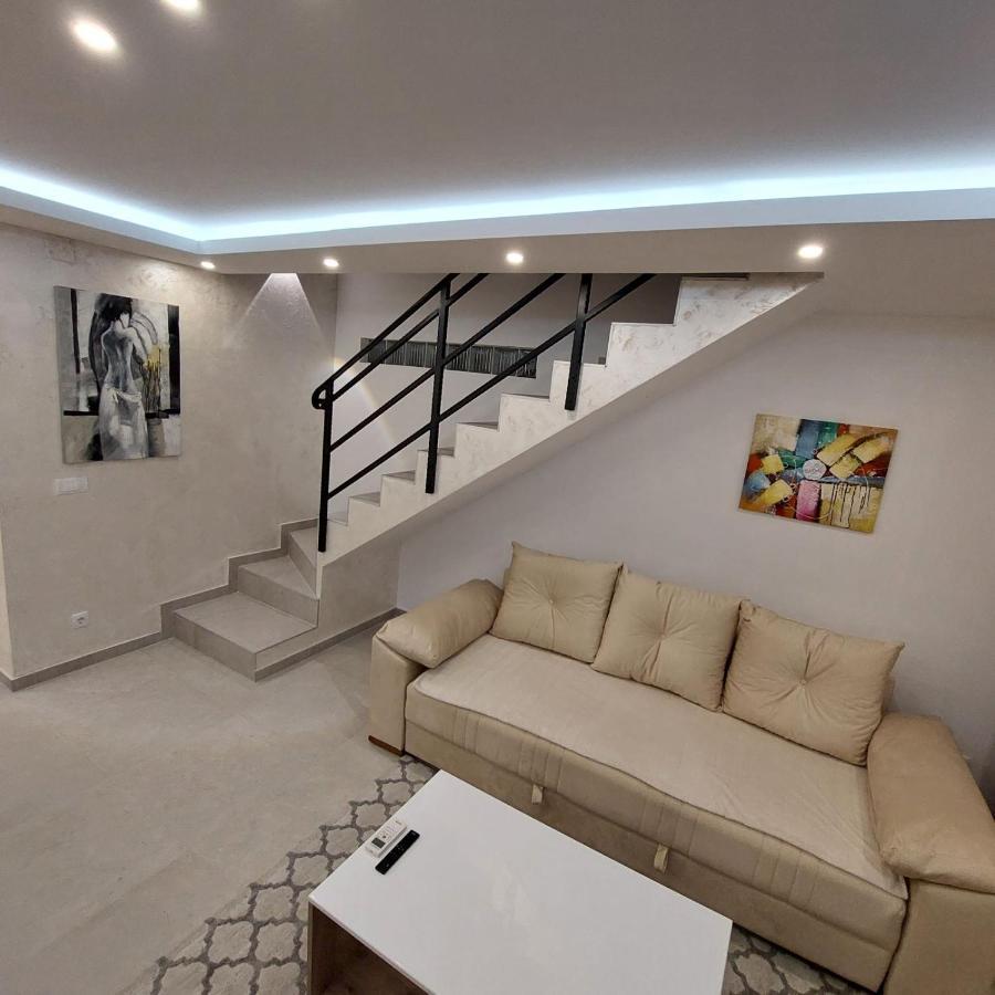 Apartman Lux Jelena Surcin Экстерьер фото