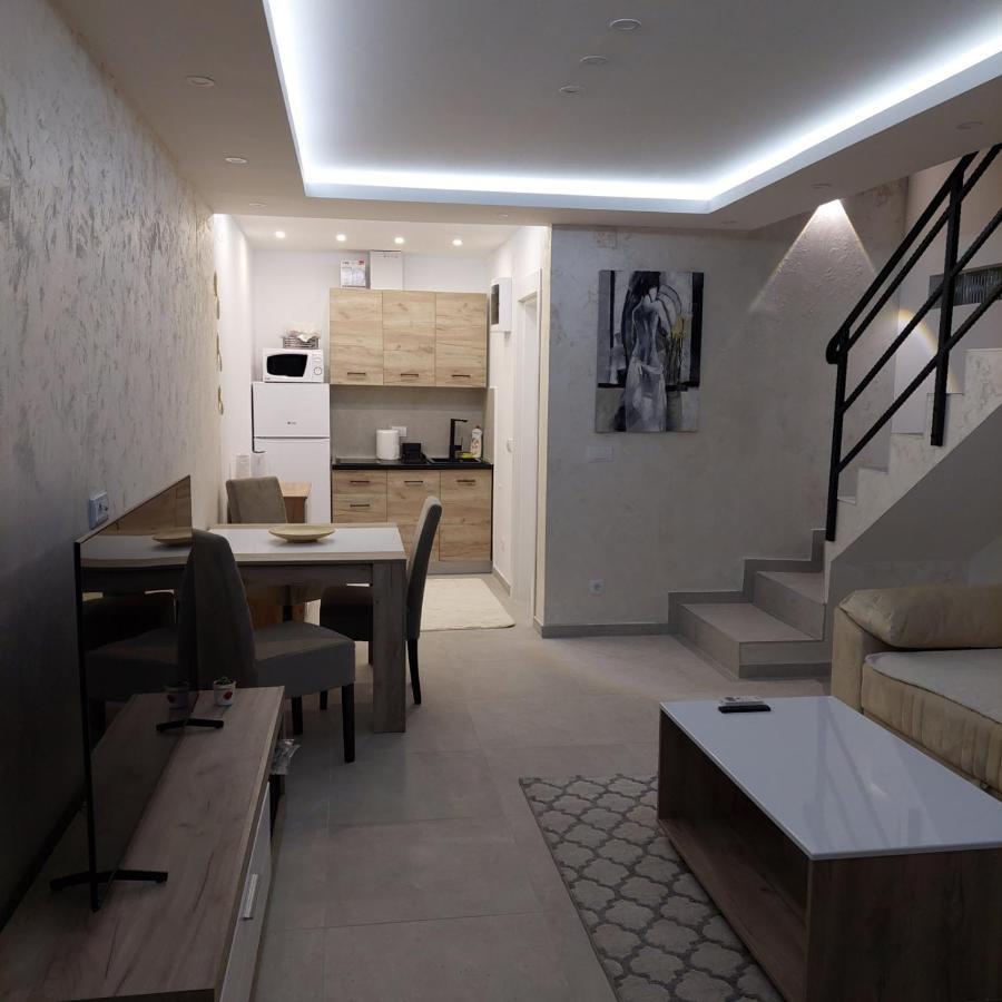 Apartman Lux Jelena Surcin Экстерьер фото